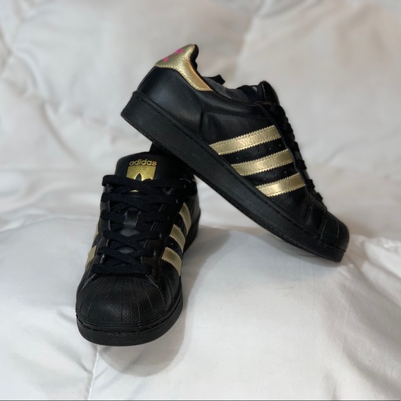 adidas gazelle silver green womens adidas Campus 00s Patent Leather Womens Lifestyle Shoes Core Black Core  Blac IH4364 – Shoe Palace main image 1